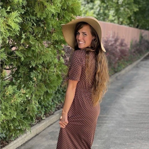 Super Cute Dresses Donovan Dots Brown Maxi Dress
Nursing Dress - Picture 3 of 7